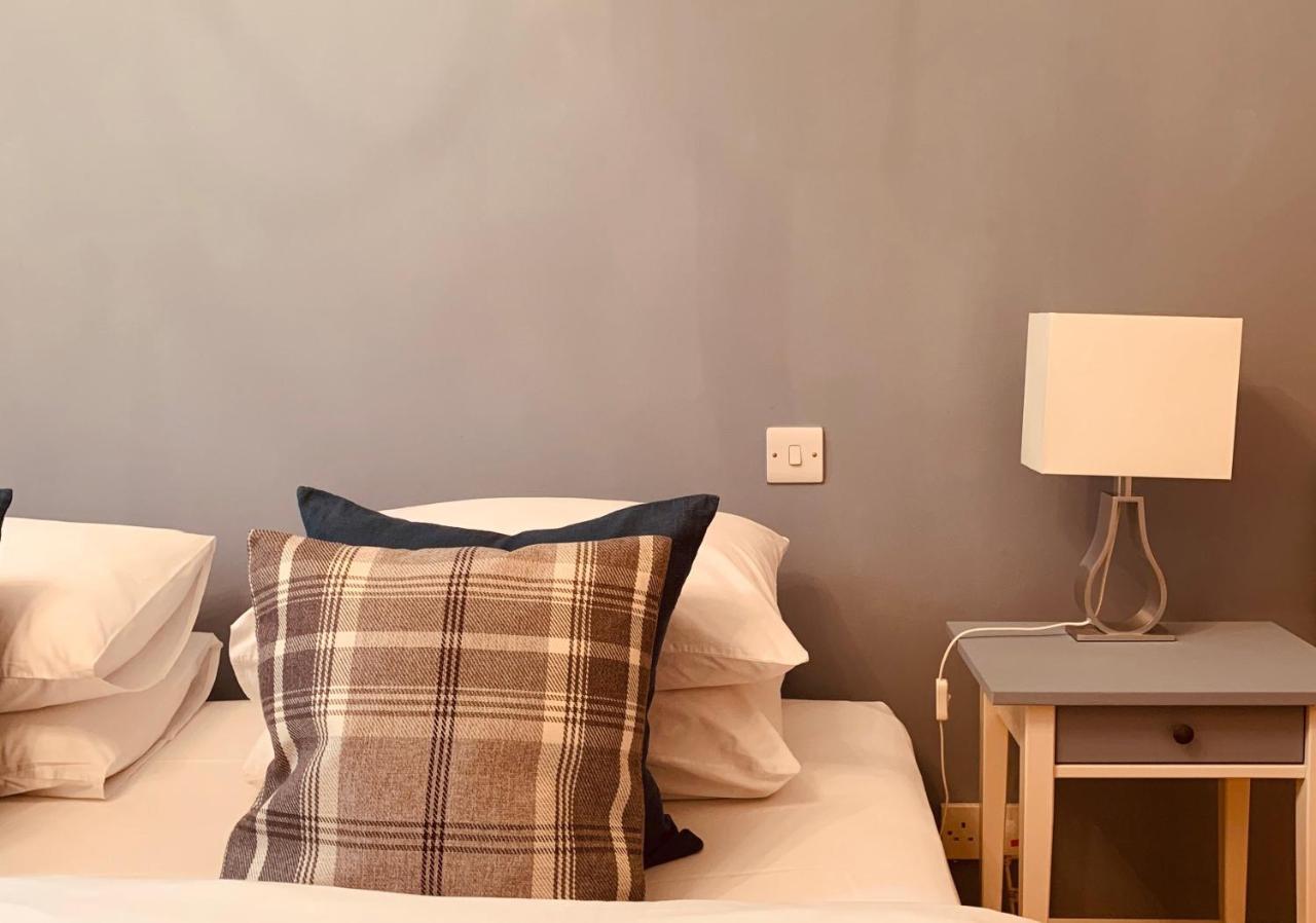 The Royal Mile Residence By Reserve Apartments Единбург Екстериор снимка